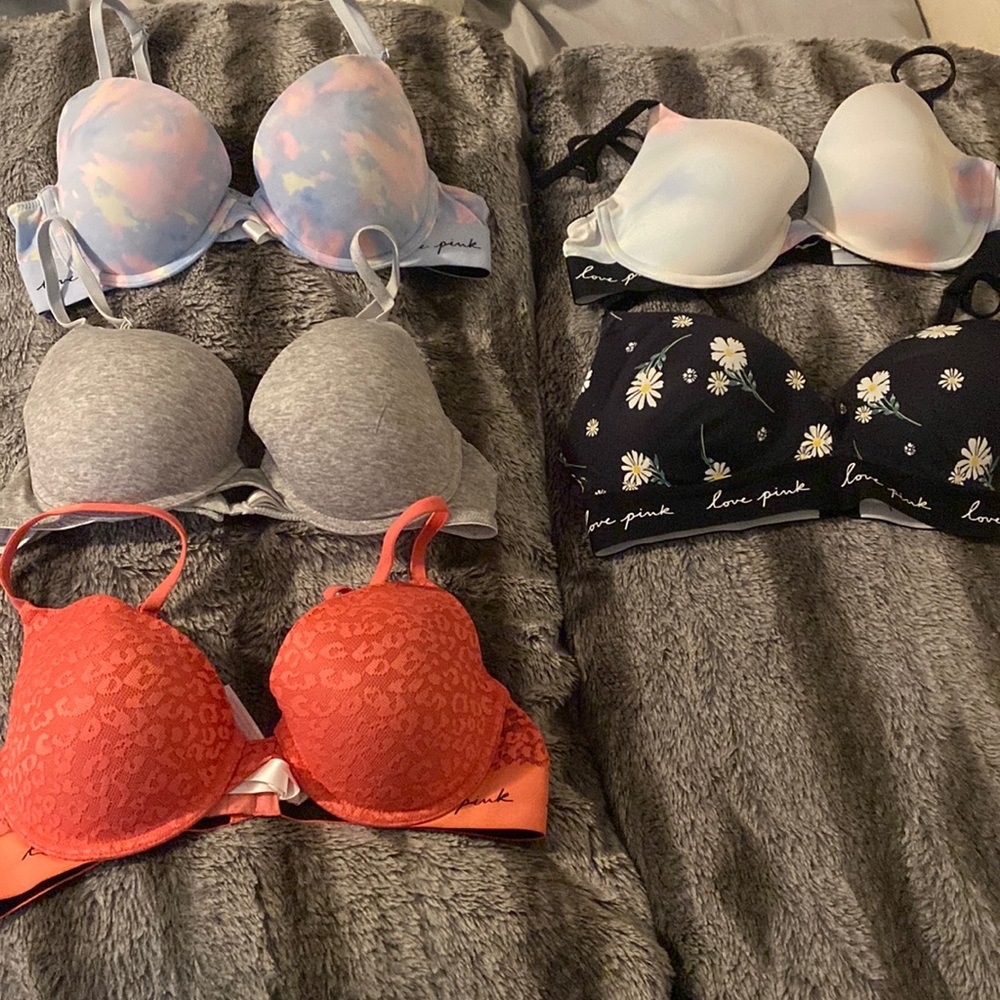 Victoria Secret Pink push up bras